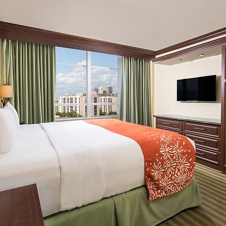 Newport Beachside Hotel & Resort Sunny Isles Beach Eksteriør billede