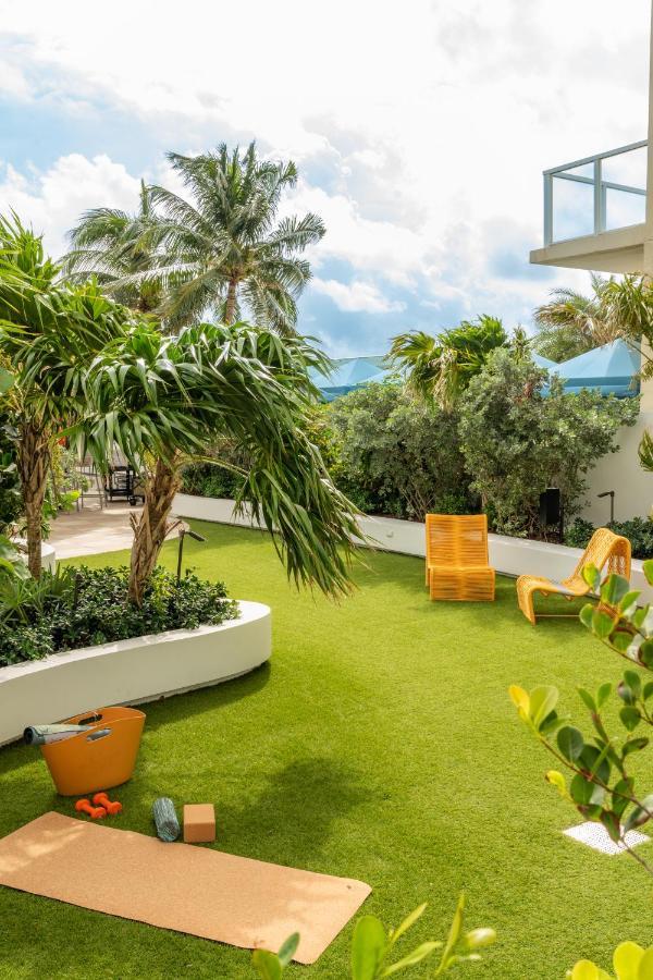 Newport Beachside Hotel & Resort Sunny Isles Beach Eksteriør billede